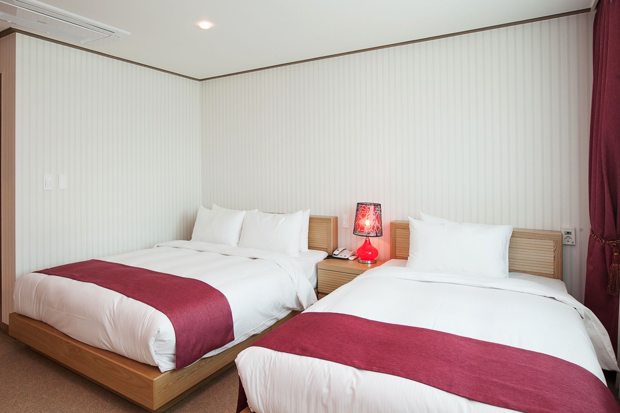 Hotel California Seogwipo Ngoại thất bức ảnh